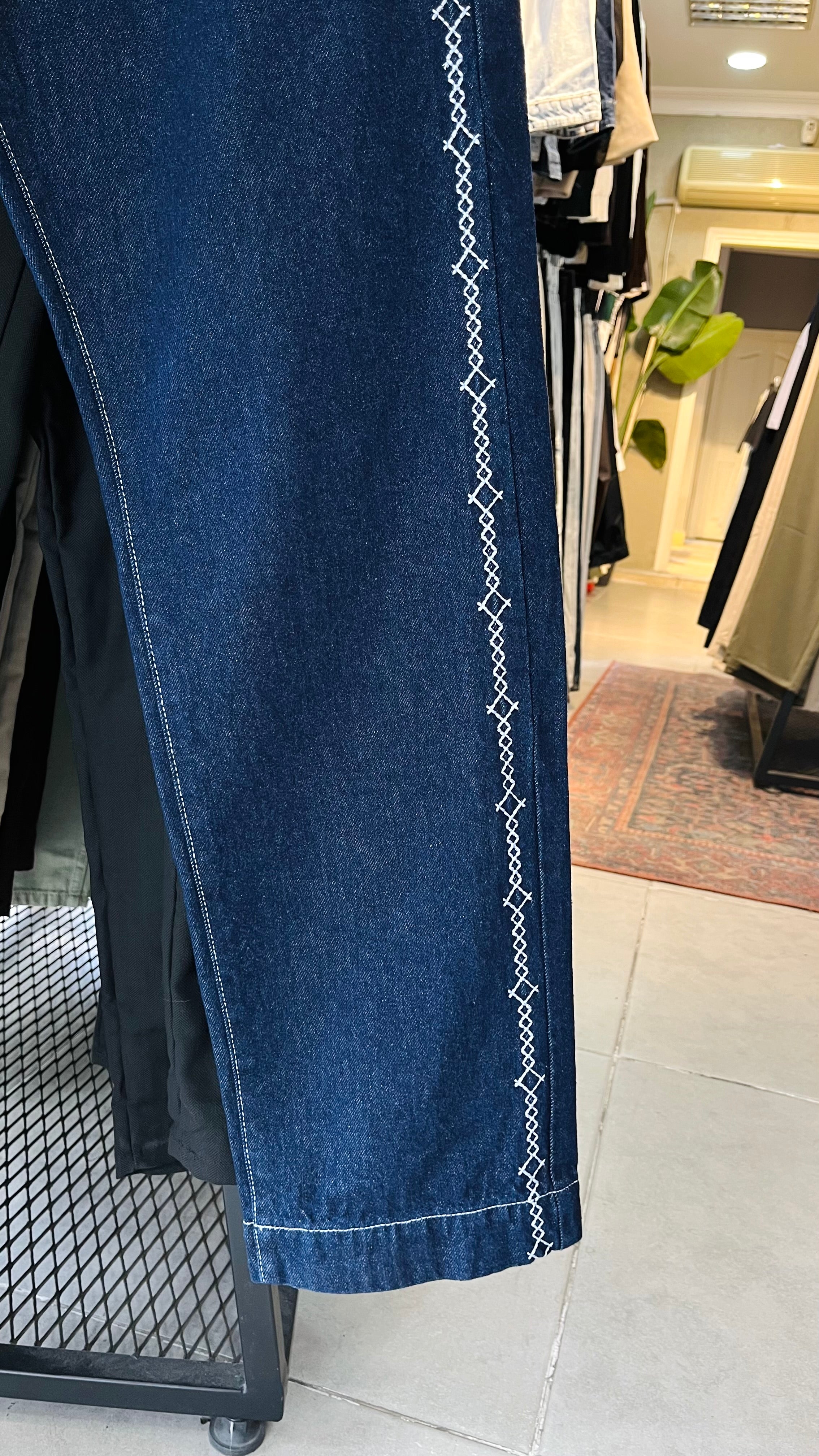 Baggy Lacivert Nakış Detaylı Jean 3319