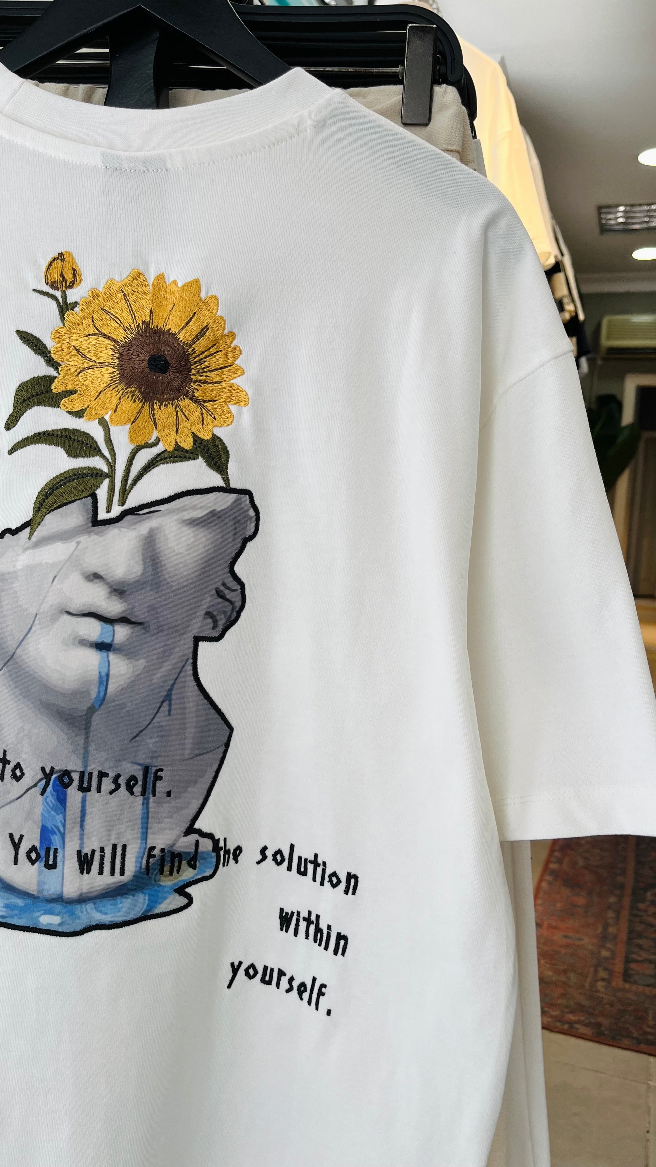 Oversize Beyaz Yourself Sırt Nakışlı Tshirt – Beyaz 9320