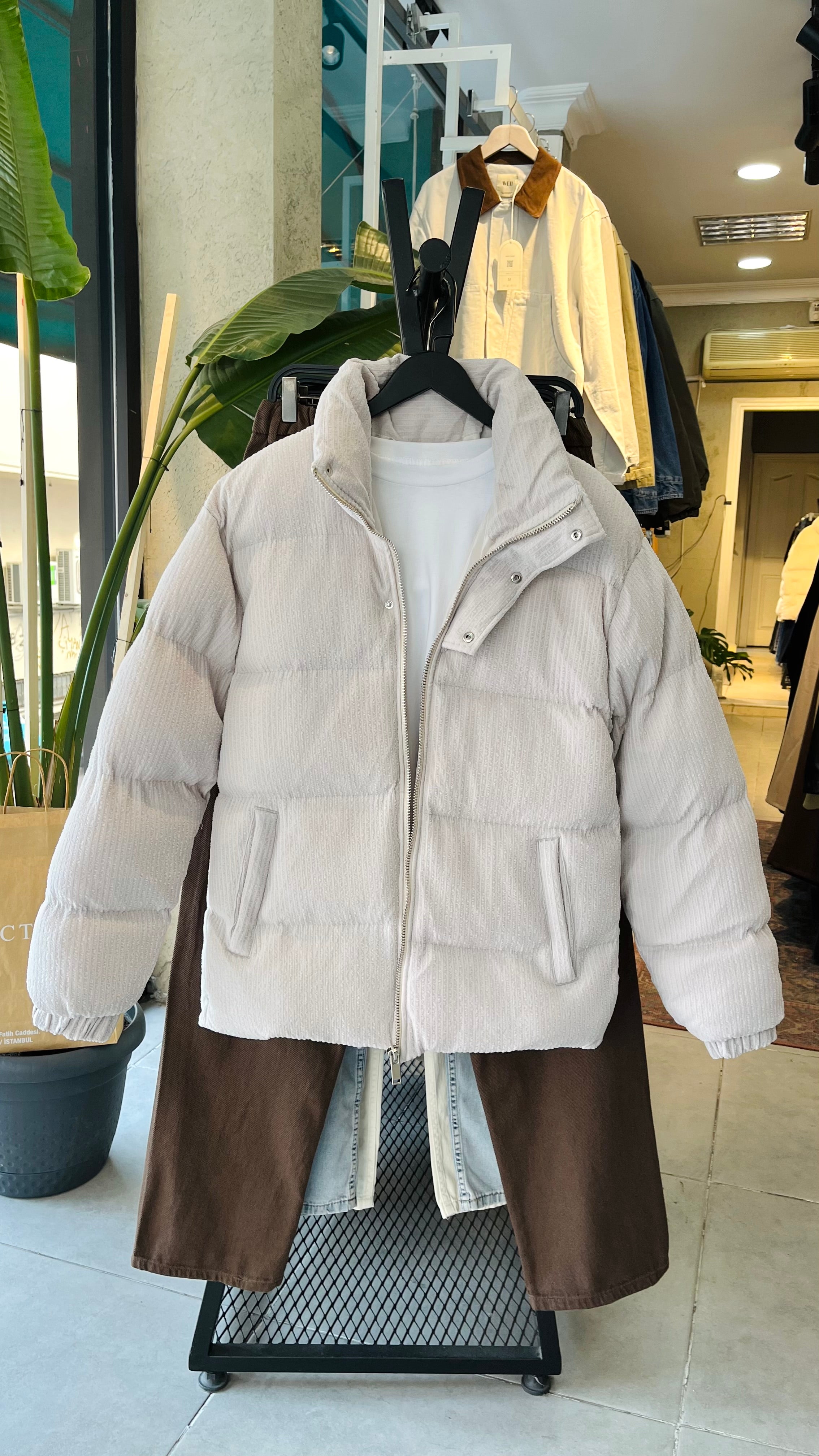 Fitilli Taş Rengi Şişme Mont 2057