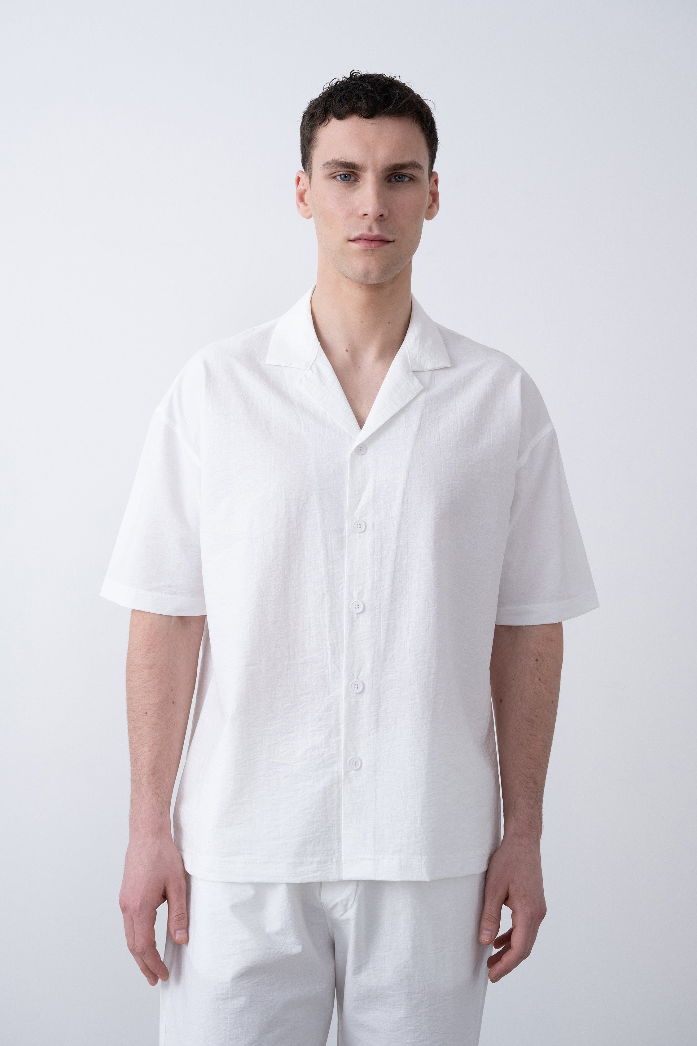 Oversize Beyaz Apaş Yaka Kısa Kollu Gömlek - Beyaz 5368