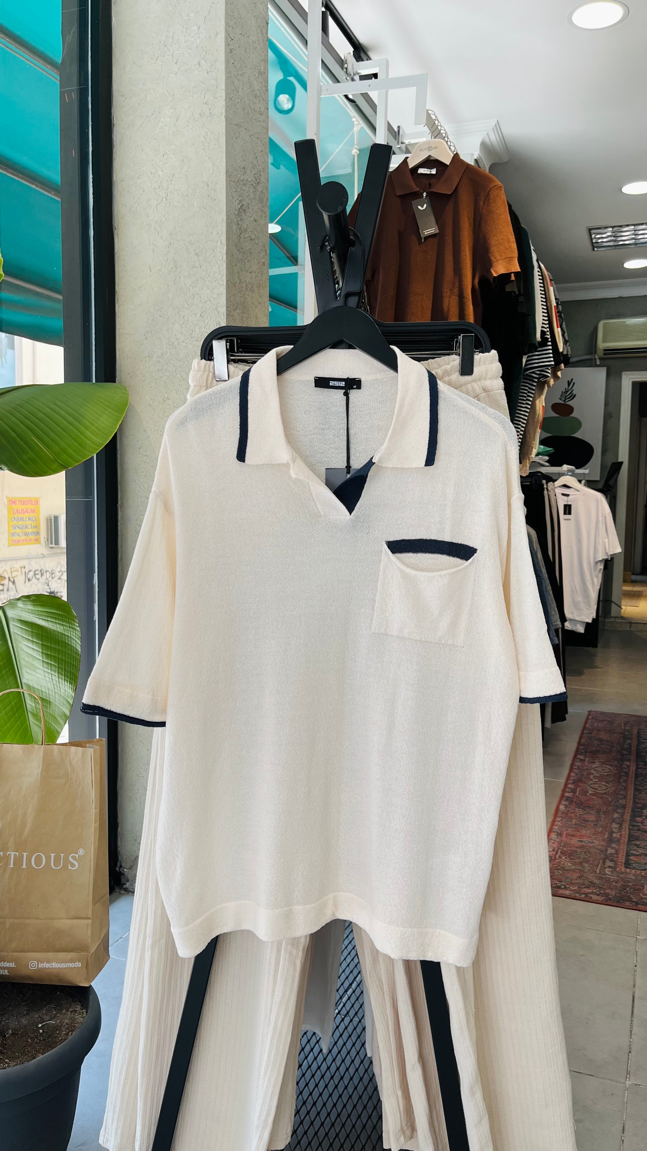 Oversize Bej Cep Detaylı Yakalı Tshirt – Bej 9295