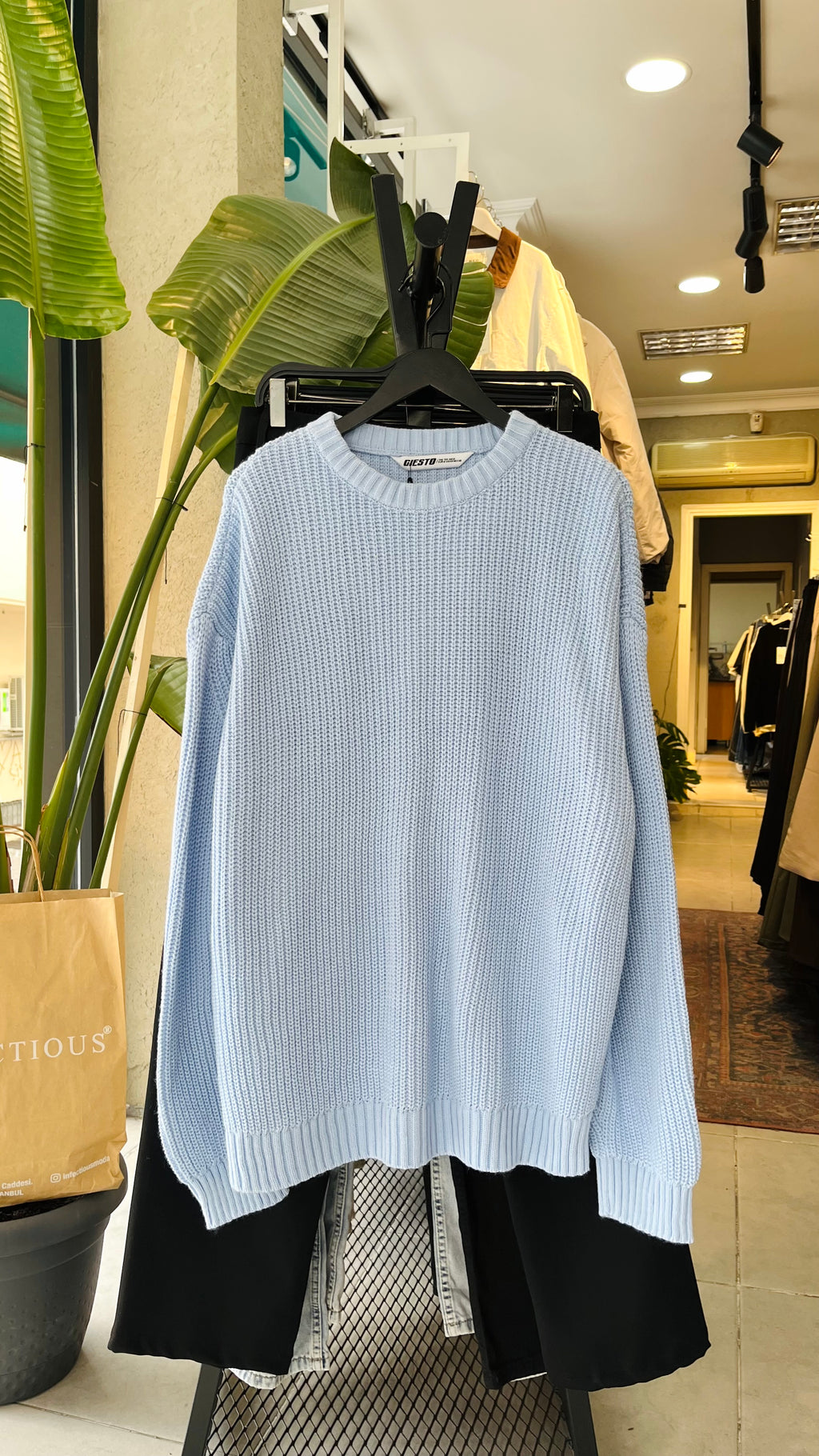 Oversize Dökümlü Fitilli Bebe Mavisi Triko Kazak 7050