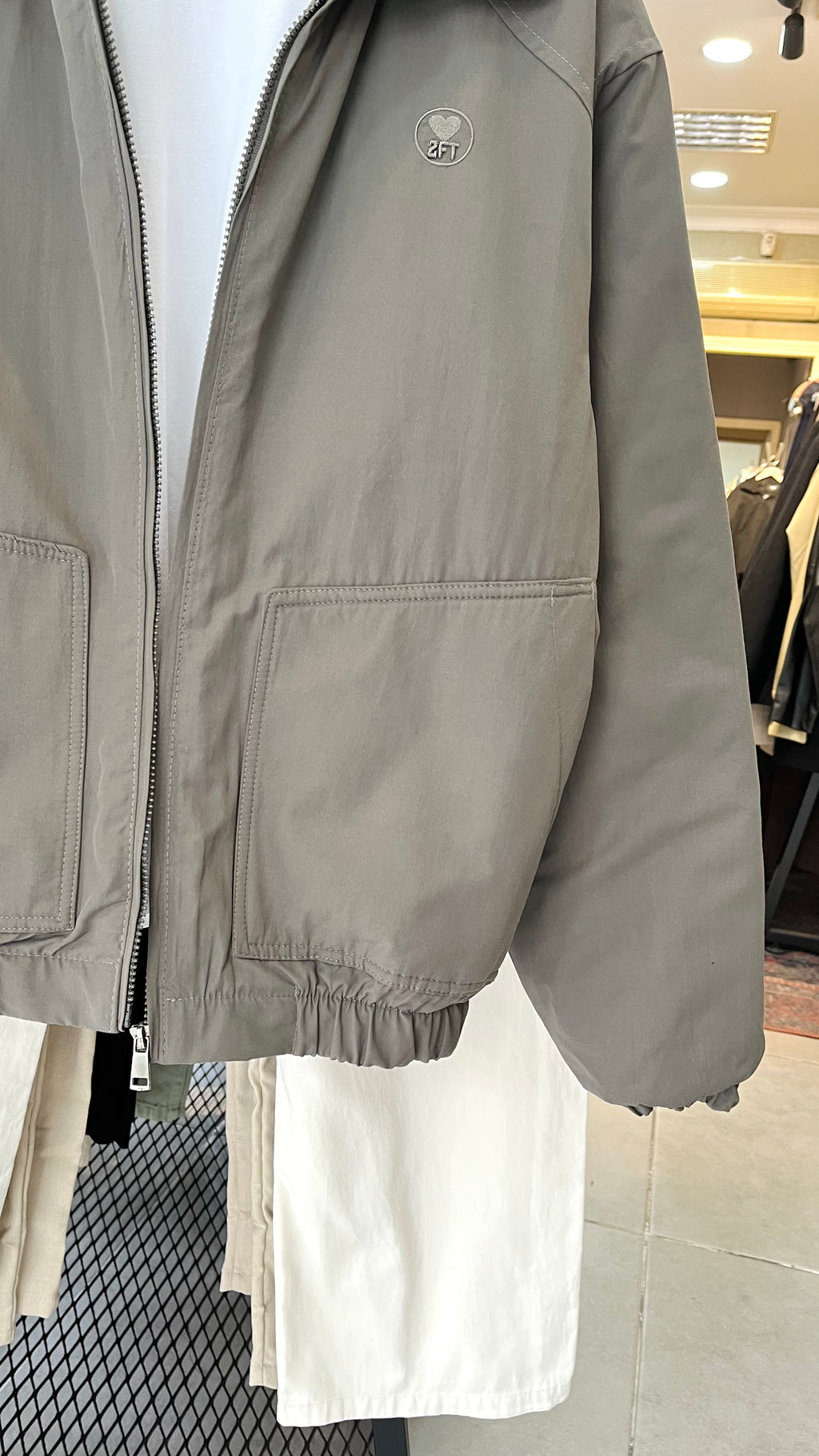 Oversize Haki Mont 2042