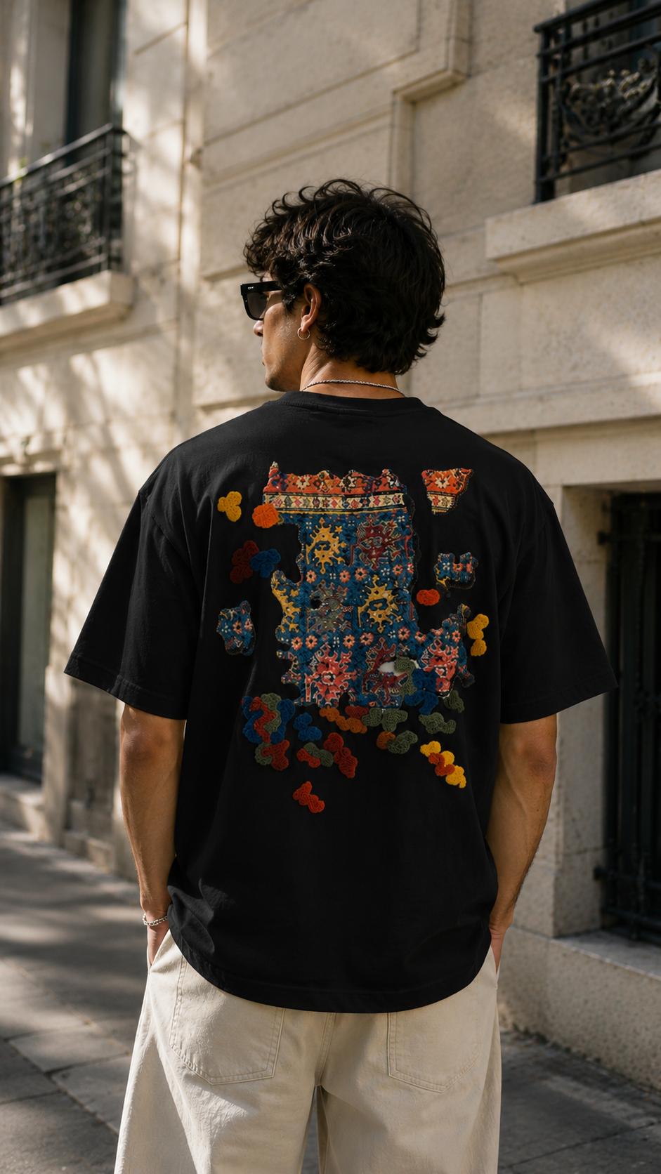 Oversize Siyah Sırt Nakışlı Tshirt 9434