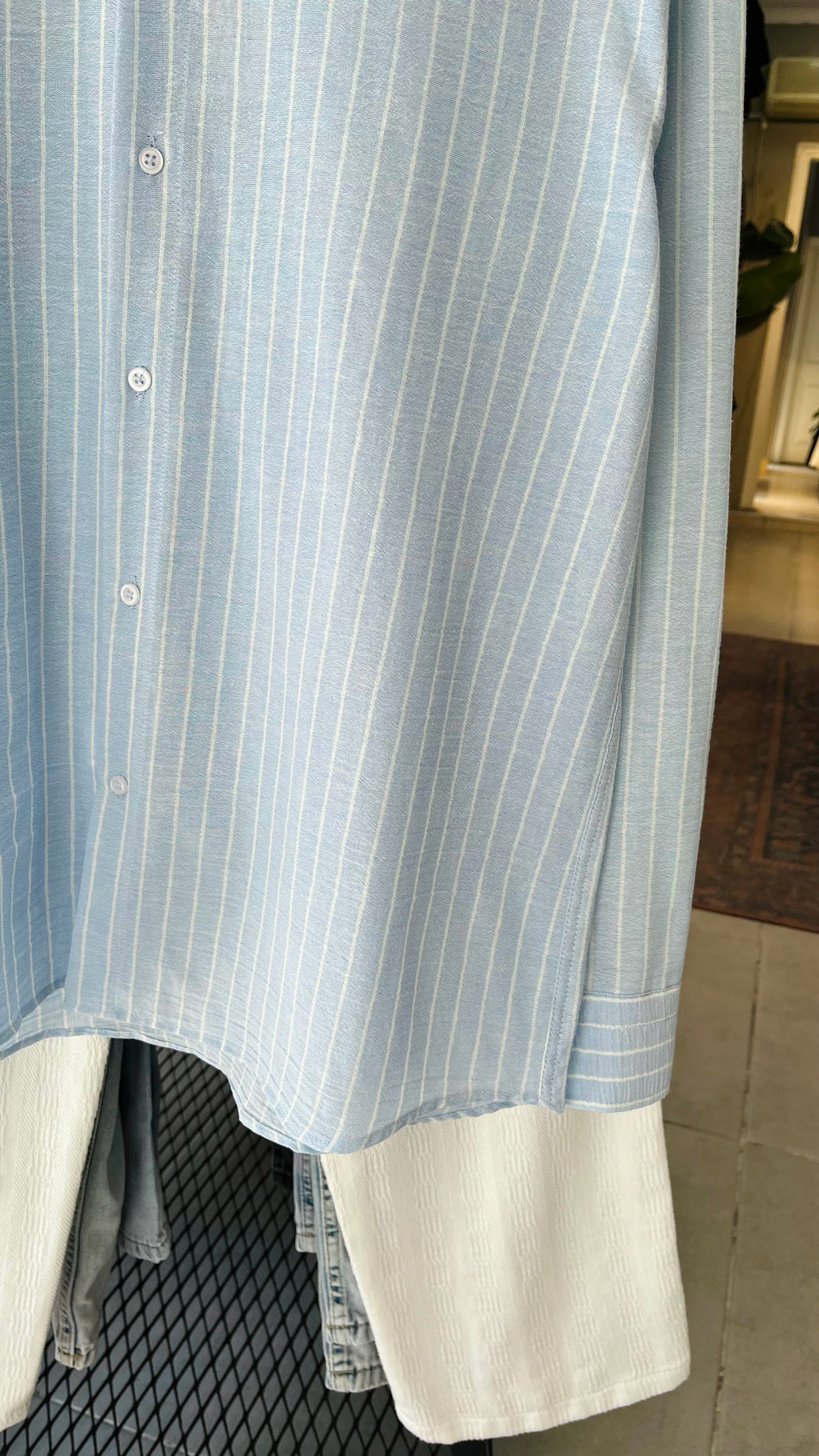 Oversize Beyaz Çizgili Bebe Mavisi Uzun Kollu Gömlek 5456