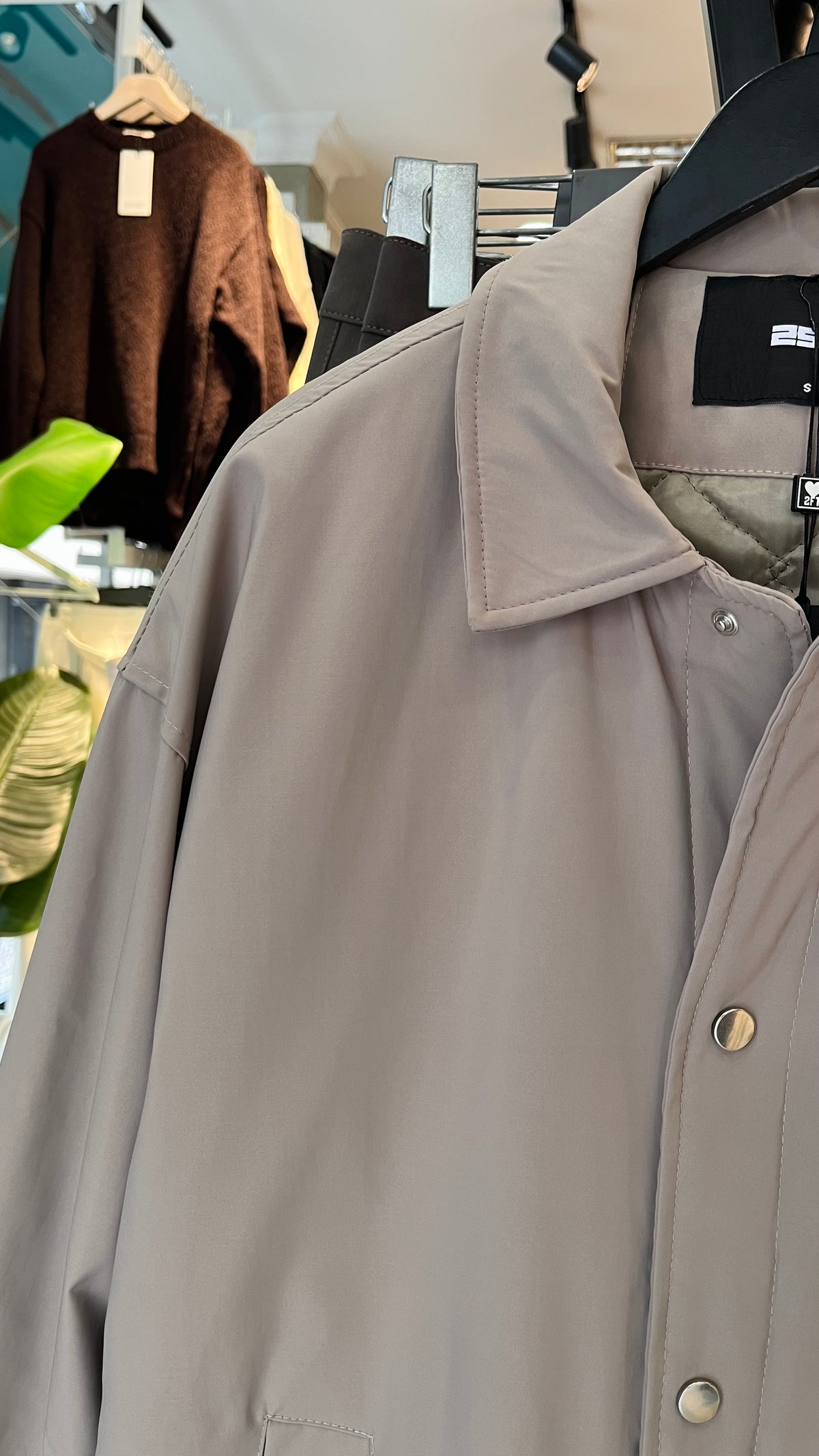 Beli Lastik Ve İp Detaylı Haki Mevsimlik Ceket 2023