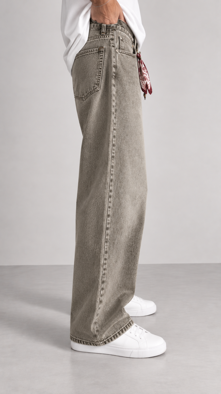 Baggy Gri Eskitme Aksesuar ve Toka Detaylı Jean 3344