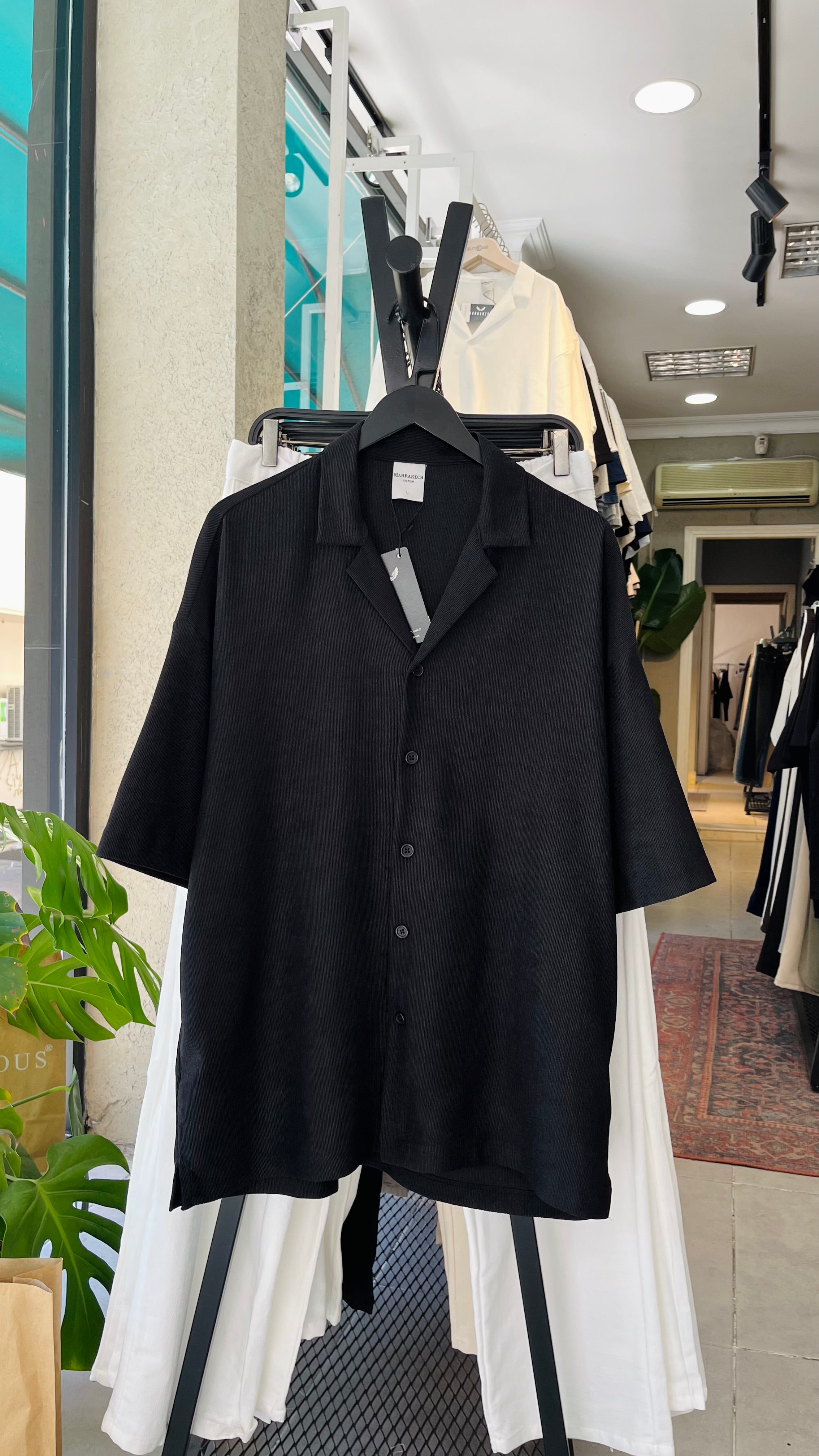 Oversize Siyah Apaş Yaka Kısa Kollu Gömlek - Siyah 5421