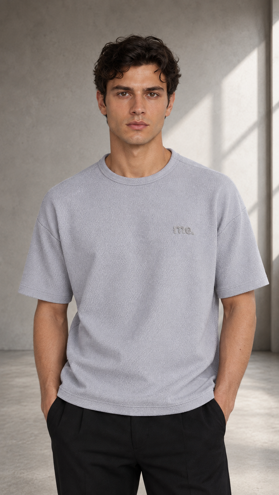 Oversize Gri Nakış Detaylı Tshirt 9465