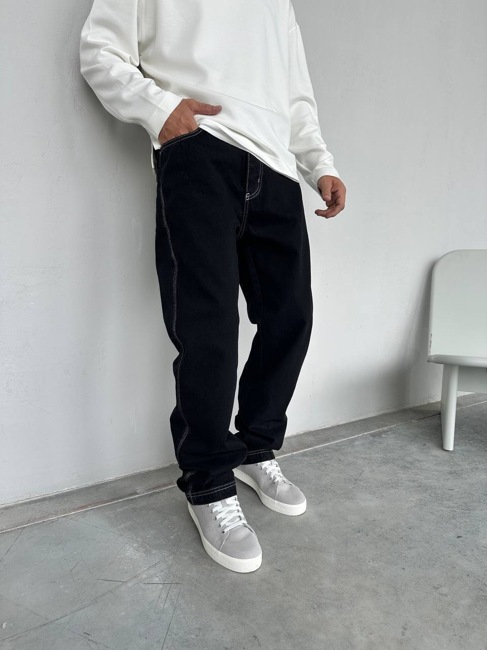 Baggy Beyaz Dikiş Detaylı Siyah Jean 3322