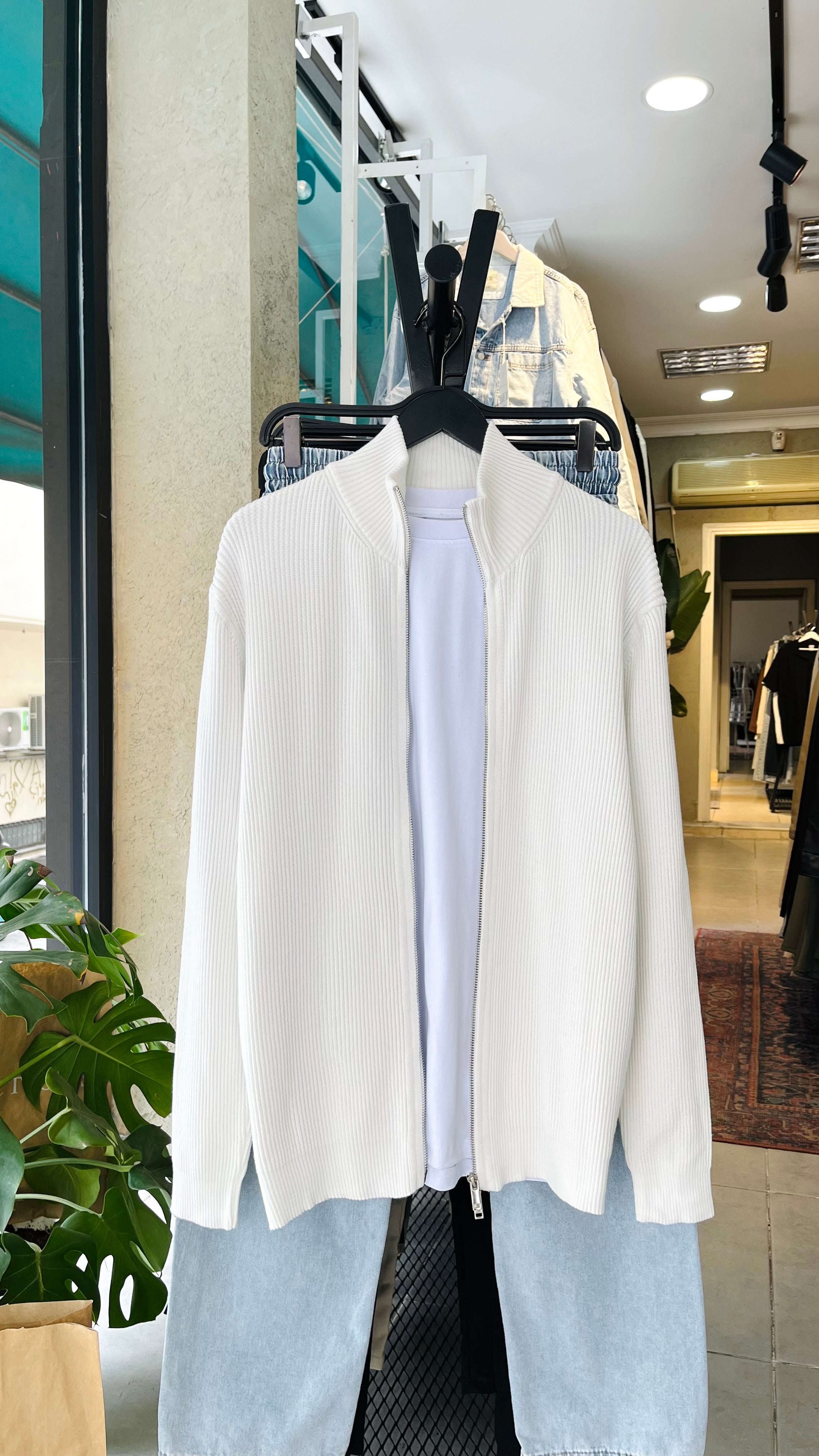 Beyaz Fermuarlı Hırka 7015