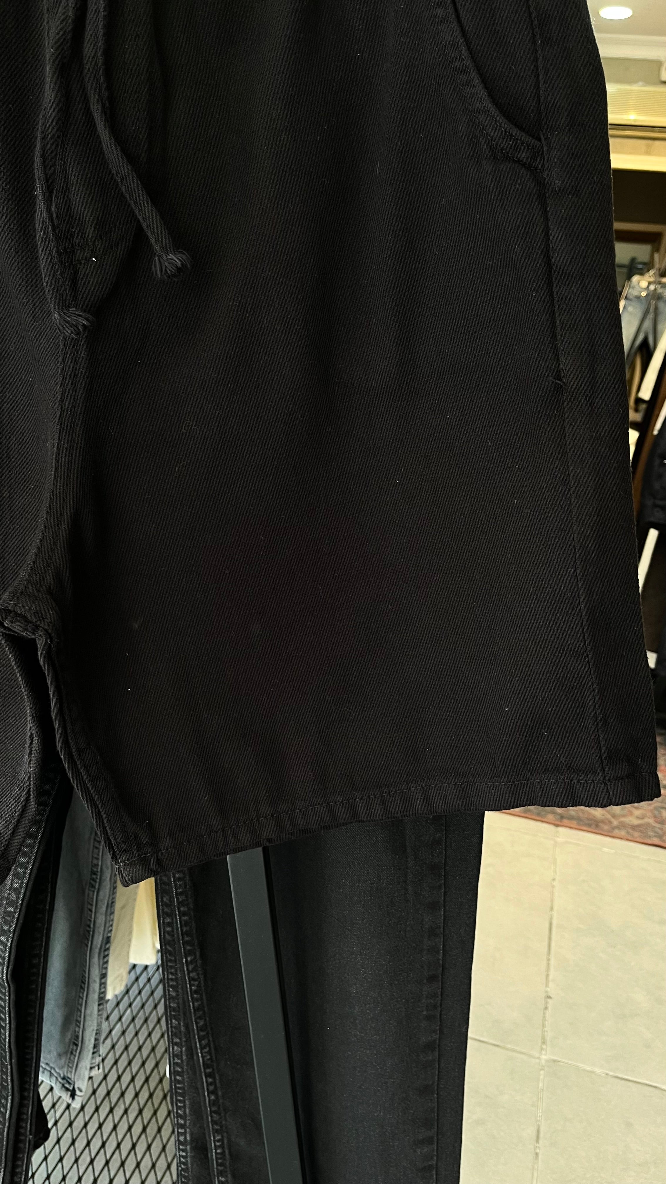 Siyah Gabardin Şort 8003