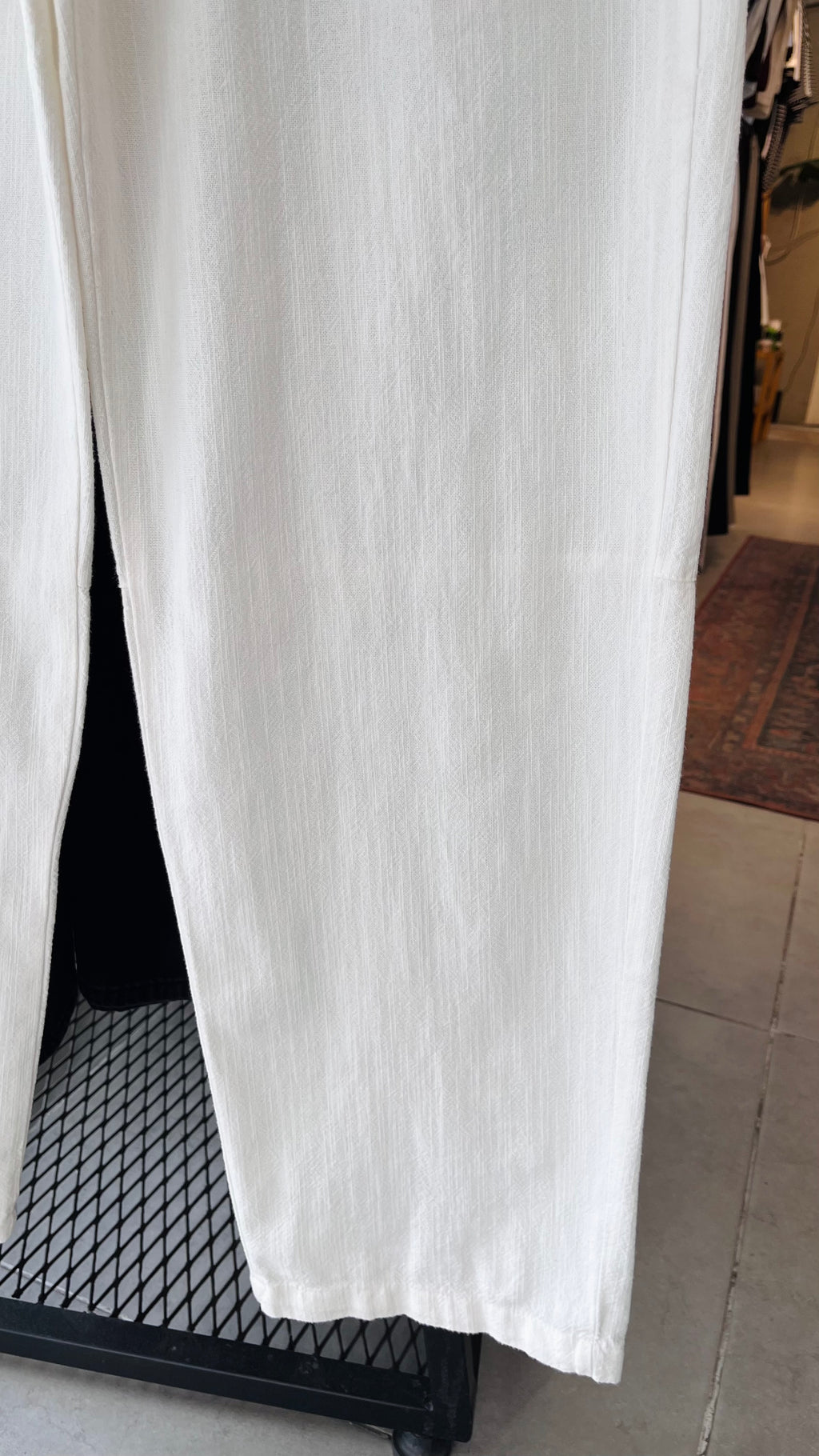 Baggy Nakış Detaylı Beyaz Keten Pantolon 6222