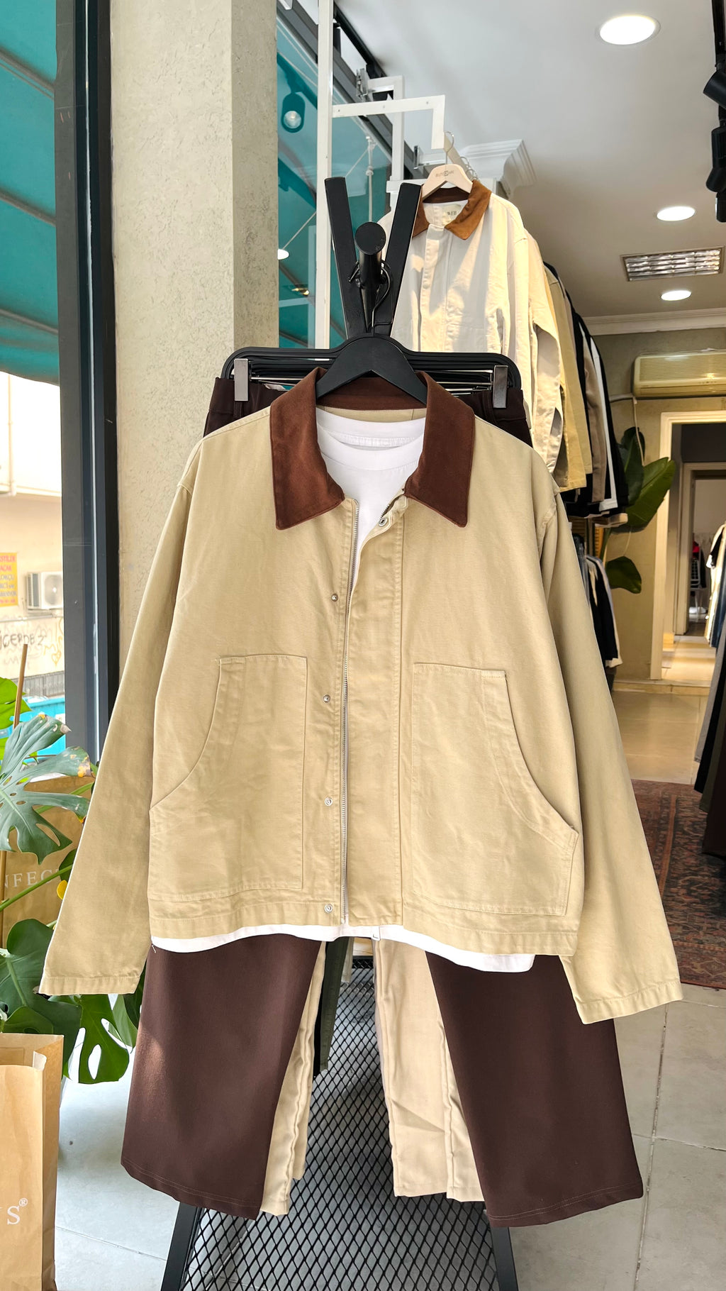 Bej Yakası Kahverengi Gabardin Ceket 2040