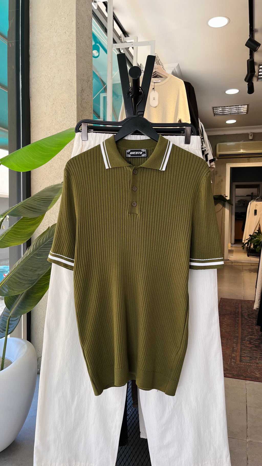 Yeşil Yakalı Triko Tshirt 9455