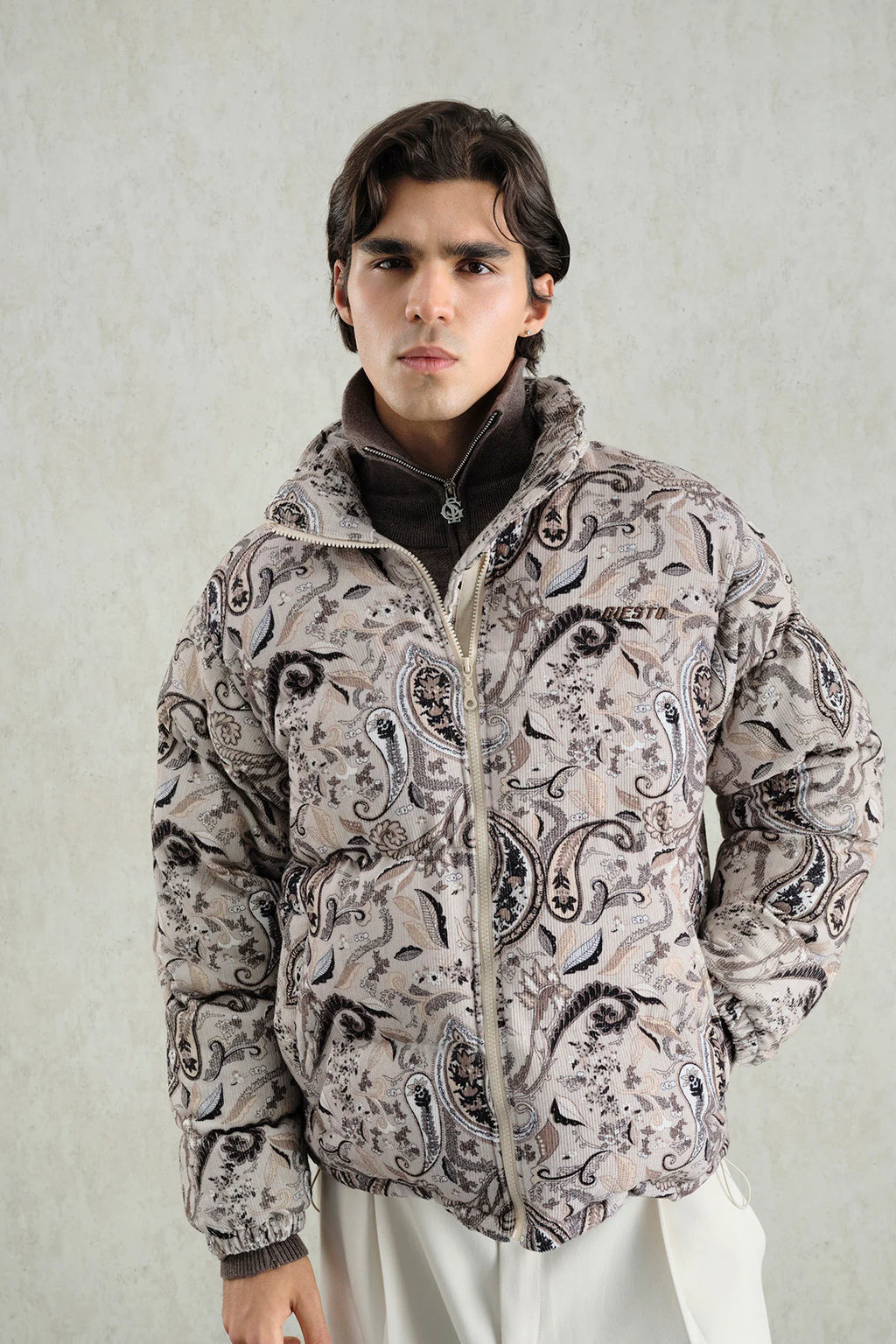 Desenli Kadife Şişme Bej Mont 2050